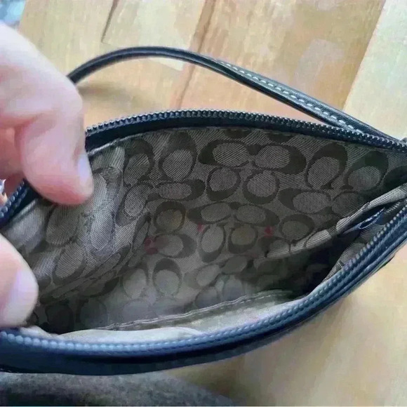 Coach Wristlet Purse Black Soft Leather Zip Top Small Fashion Bag Side Handle - Picture 9 of 10